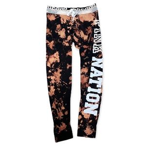 Victoria’s Secret PINK Acid Wash Leggings SIZE - Small 🖤